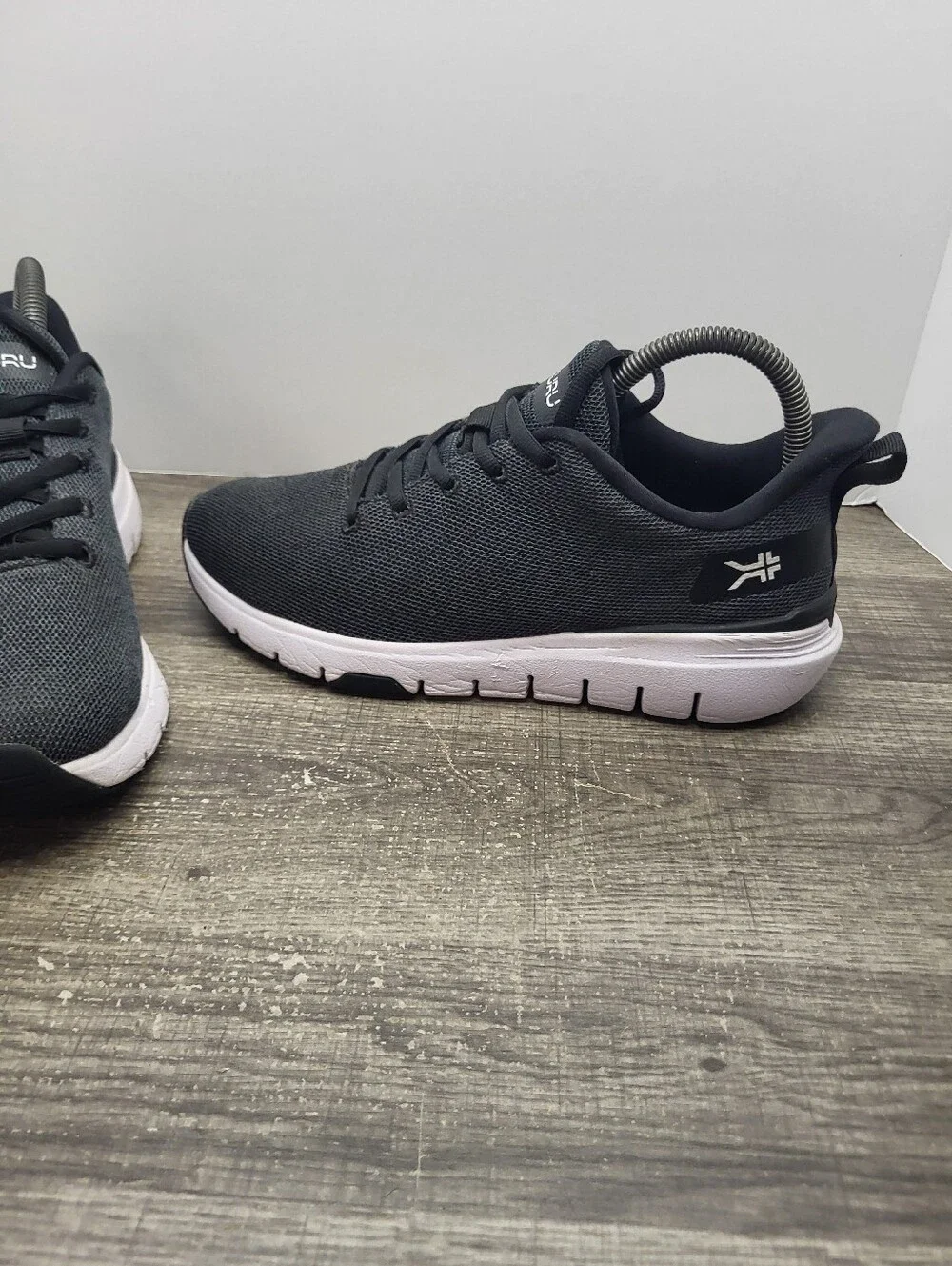Kuru Flex Via Shoes Running Black White Lace Up Sneakers Women's Size 7.5